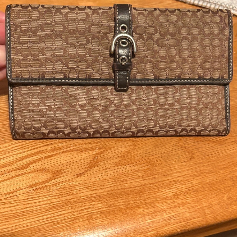 Y2K Vintage Coach Tan Monogram Snap Wallet
